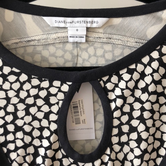 Diane Von Furstenberg Black/White Shift Dress - Picture 6 of 7